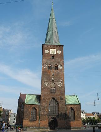 Arhus_Cathedrale_1.jpg