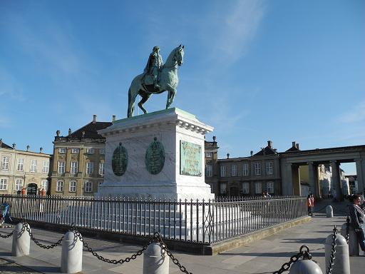 Kobenhavn_07_Amalienborg_3.jpg