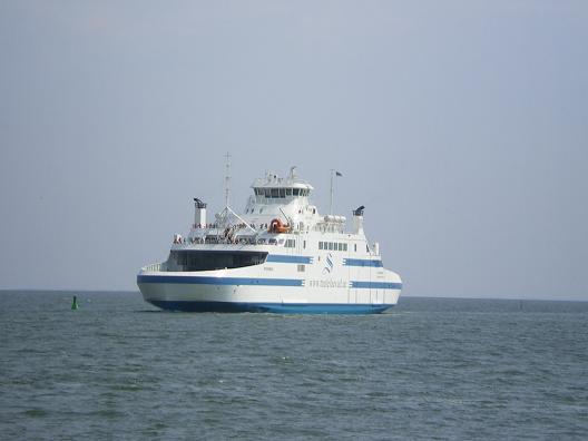 ferry-hiuumaa-estonie_1.jpg