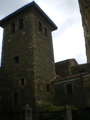 Oviedo_Cathedrale_03.jpg