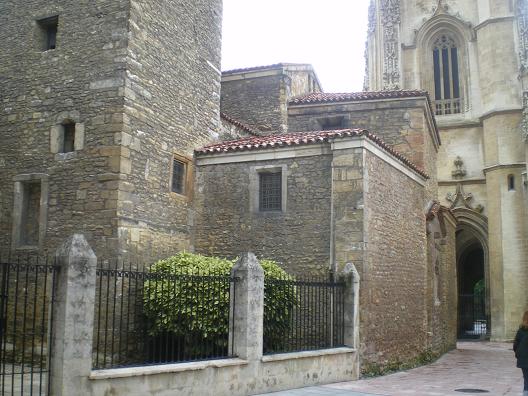 Oviedo_Cathedrale_04.jpg