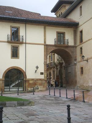 Oviedo_Cathedrale_07.jpg