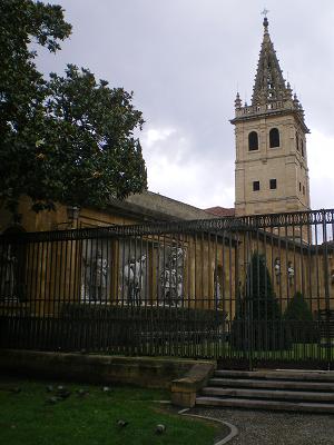 Oviedo_Cathedrale_09.jpg