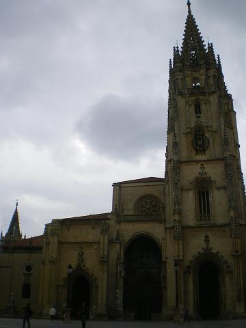 Oviedo_Cathedrale_11.jpg