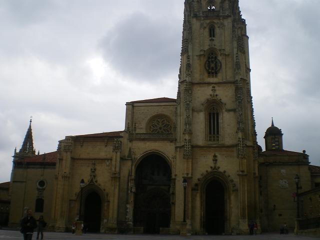 Oviedo_Cathedrale_12.jpg