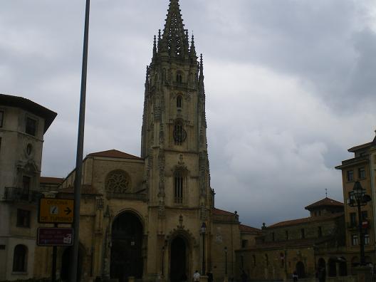 Oviedo_Cathedrale_16.jpg