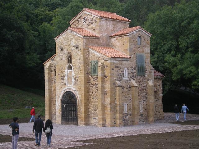 Oviedo_Monte_Naranco_Lillo.jpg