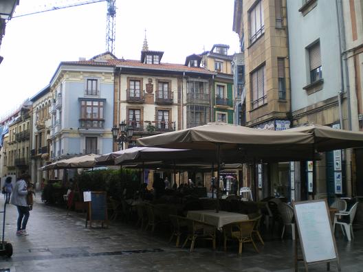 Oviedo_Rua_Cimadevilla_1.jpg