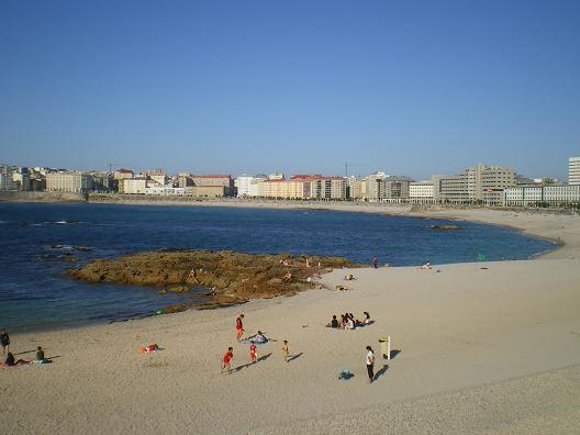 A_Coruna_Riazor_playa.jpg
