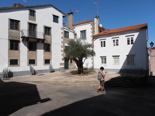 Compostela_Pza-Irman-Gomez.jpg