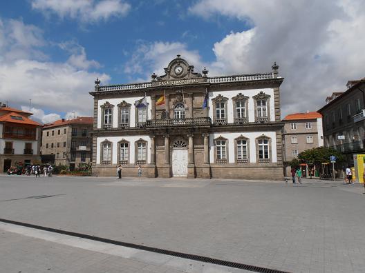 Pontevedra_Plaza-Espana_1.jpg