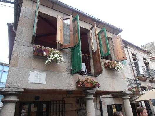 Pontevedra_Plaza-Lena_3.jpg