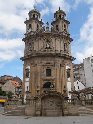 Pontevedra_Virgen-Peregrina_2.jpg