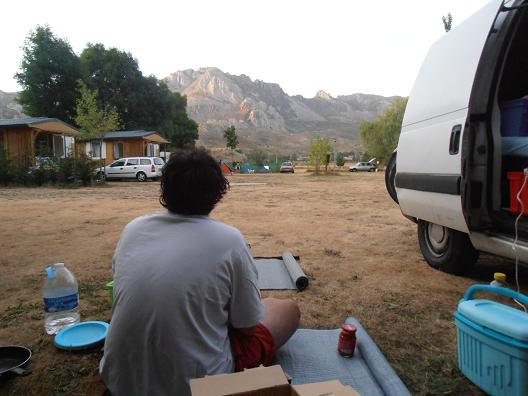 Camping_Sena_de_Luna_2.jpg