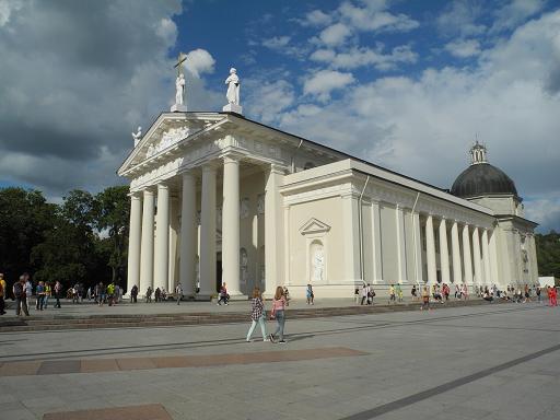Vilnius_Cathedrale_4.jpg