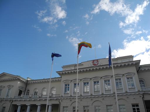 Vilnius_Parlement_2.jpg