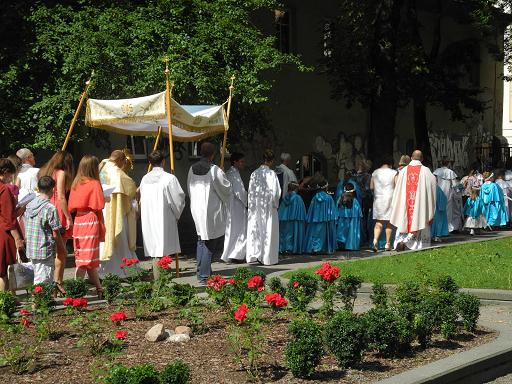Vilnius_Procession_2.jpg