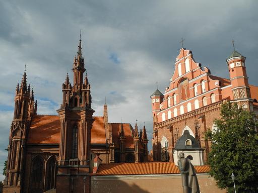 Vilnius_Ste_Anne_2.jpg