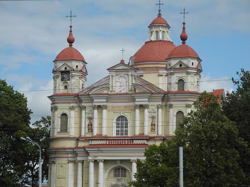 Vilnius_St-Pierre-et-Paul_1.jpg